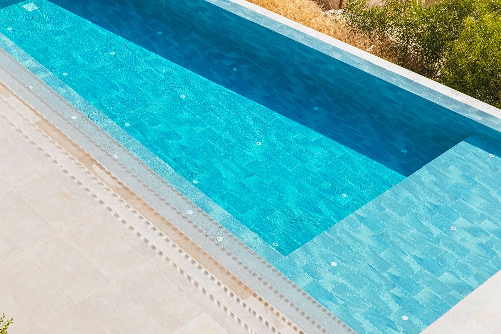 Reparación de fugas de agua en piscinas en Madrid